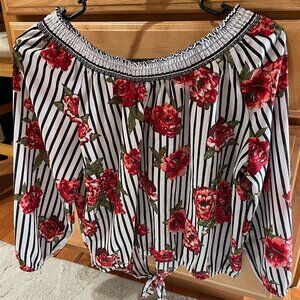 No Boundaries Cropped Flower Blouse